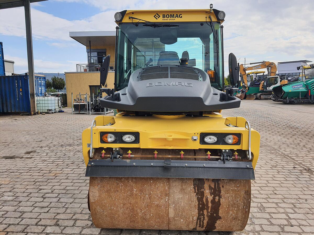 Tandemwalze Bomag BW 174 AP-4v