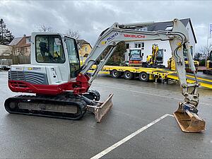 Takeuchi mini-excavadora TB 250