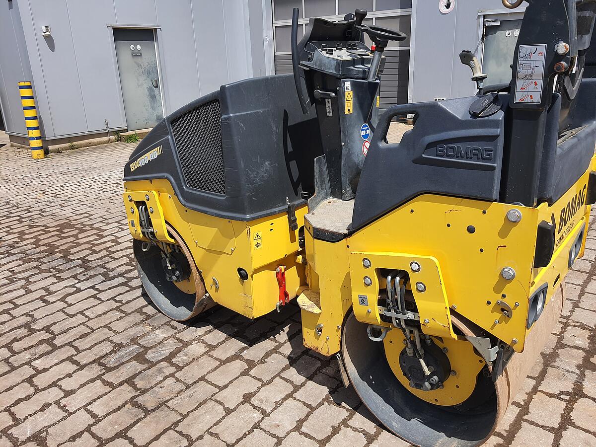 Tandemwalze Bomag BW 100 AD-5