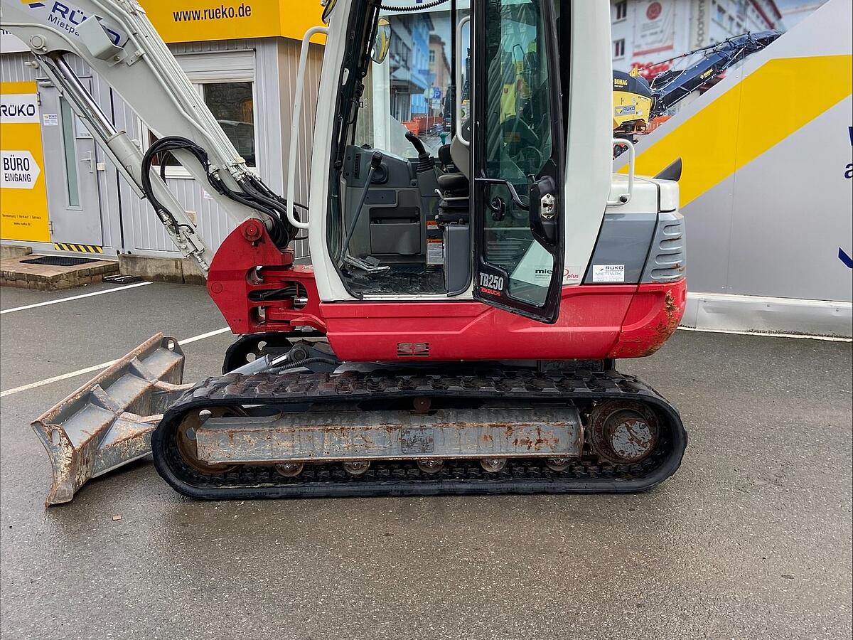 Minibagger Takeuchi TB 250