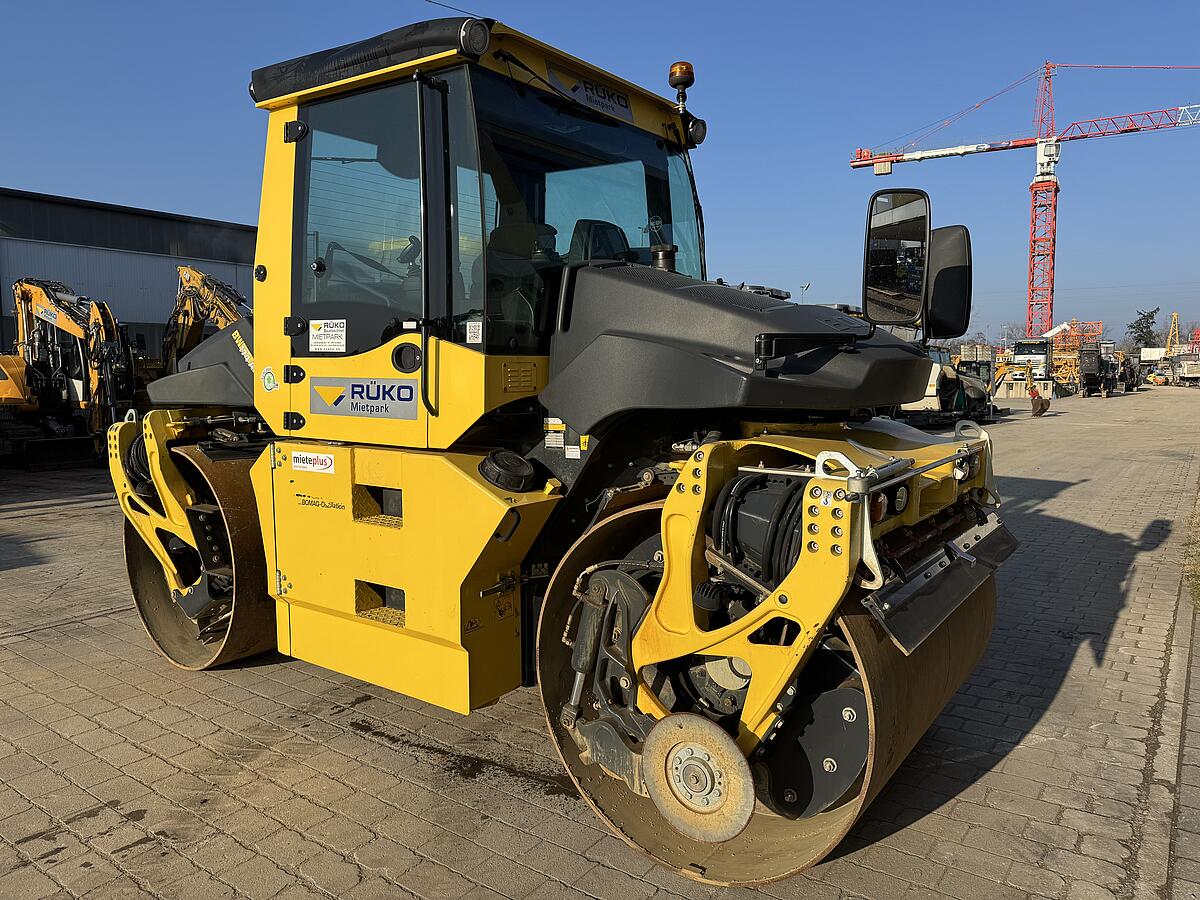 Tandemwalze Bomag BW 174 APO-4v